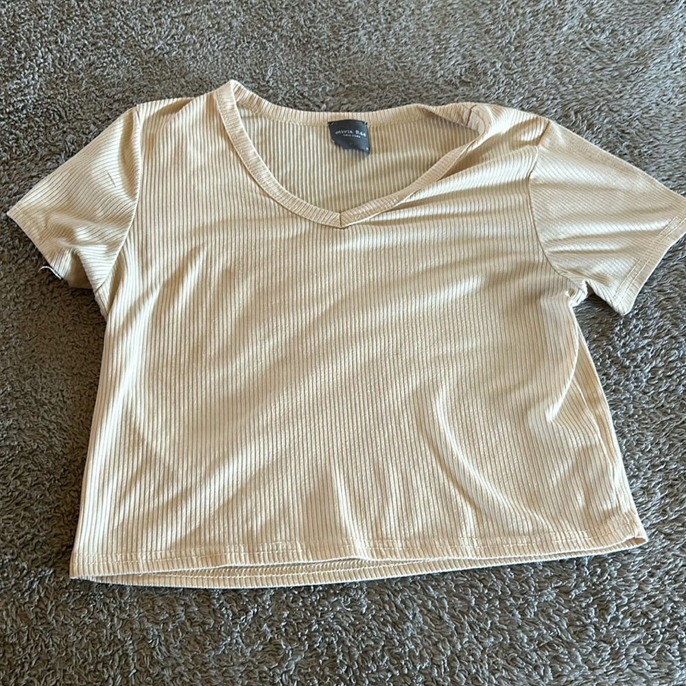 Olivia Rae cropped T-shirt, beige short sleeve